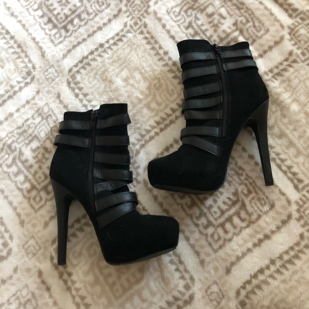 Black Heeled Boots